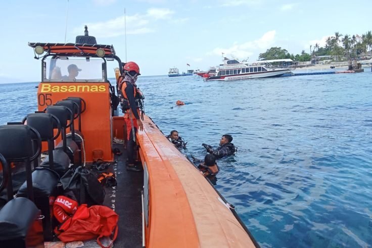 Tim SAR gabungan menyisir Perairan Kutampi, Nusa Penida.