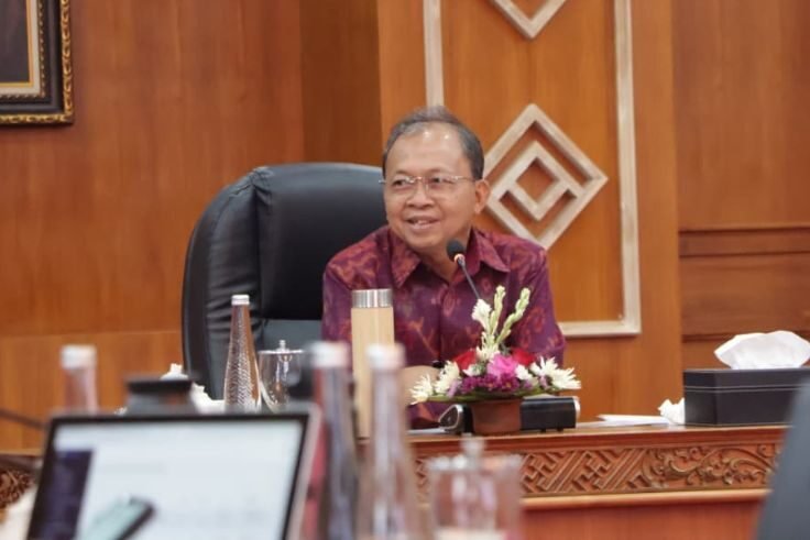 Gubernur Bali Wayan Koster.
