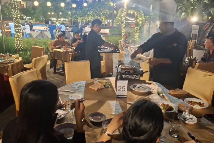 Flame Garden Nights Bring a Fresh BBQ Experience to Golden Tulip Jineng Resort