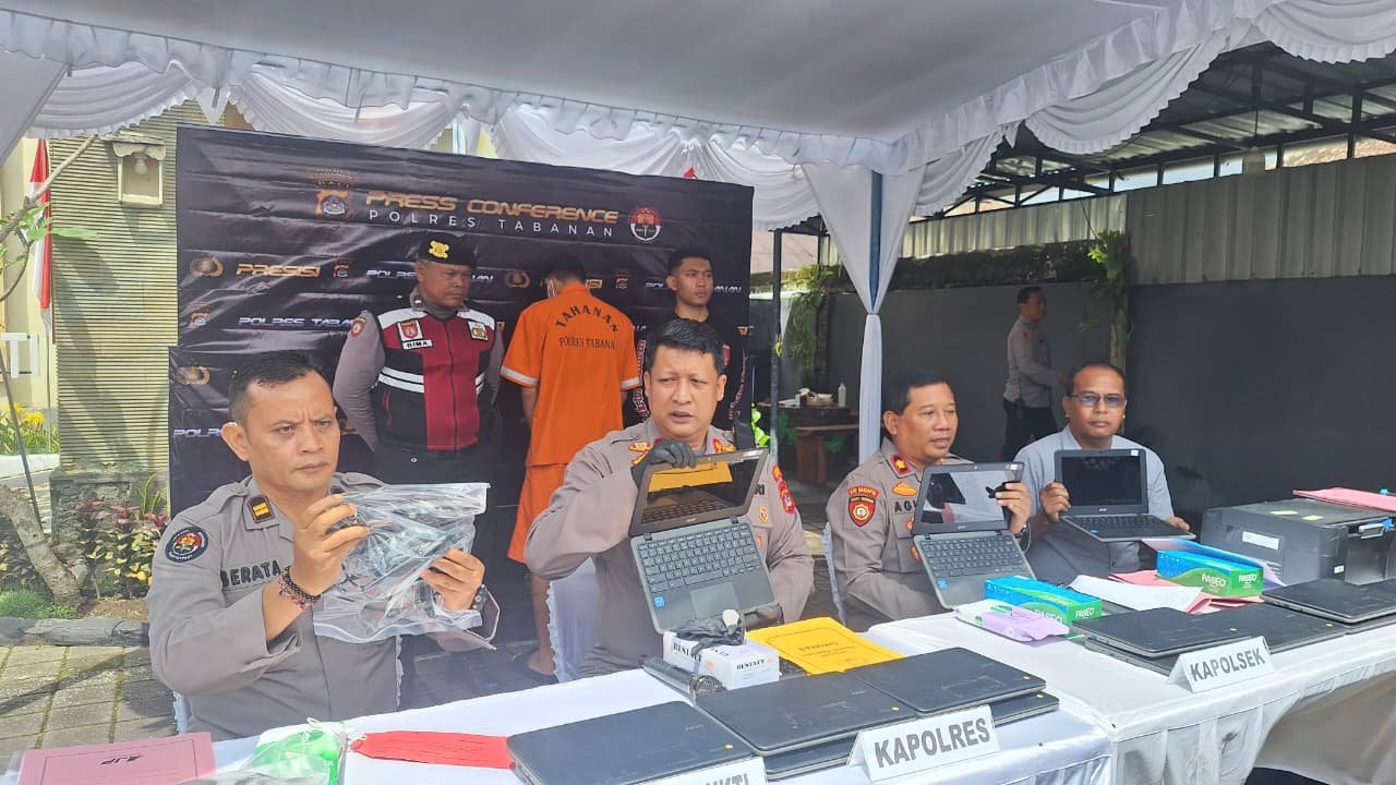 Tak kapok, J (22) kembali dibekuk usai membobol sekolah-sekolah di Bali.