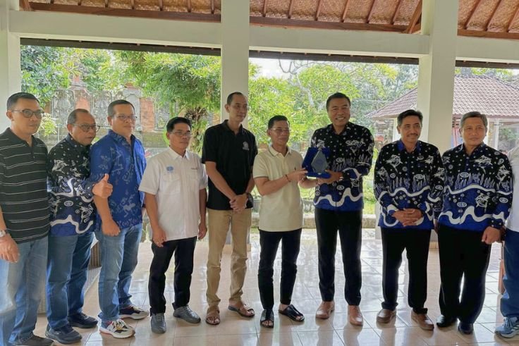 Audiensi ASITA Bali bersama Bupati dan Wakil Bupati Klungkung membahas penguatan sinergi pengembangan pariwisata Klungkung, khususnya Nusa Penida.