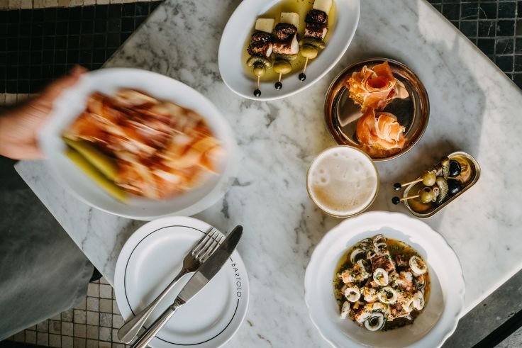 Festive French-Italian dishes served at Bartolo Uluwatu highlight the restaurant’s warm European charm during the Christmas and New Year celebrations.