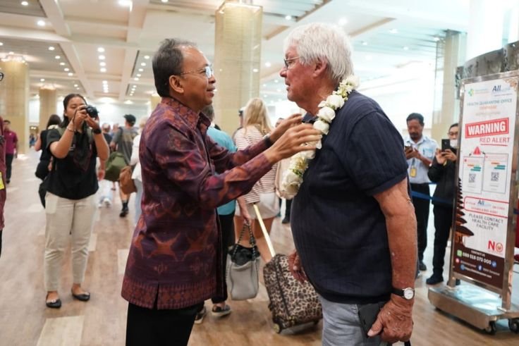 Gubernur Bali, Wayan Koster meninjau langsung kondisi Bandara Ngurah Rai.