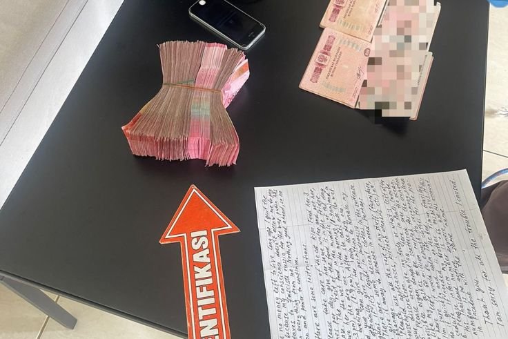 Barang bukti serta surat wasiat milik WNA inisial VG yang ditemukan tewas.