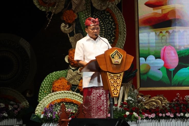 Gubernur Bali Wayan Koster membuka Bulan Bahasa Bali VIII Tahun 2026 di Taman Budaya Denpasar.