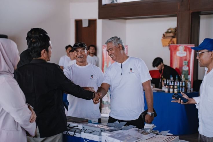 Tourism stakeholders gather during ICONITE 2026 in Nusa Lembongan.