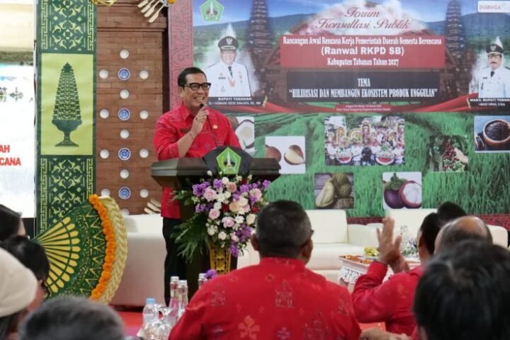 Bupati I Komang Gede Sanjaya saat membuka Forum Konsultasi Publik Rancangan Awal RKPD Semesta Berencana Kabupaten Tabanan Tahun 2027 di Graha Yadnya Sanjayaning Singasana, Tabanan.