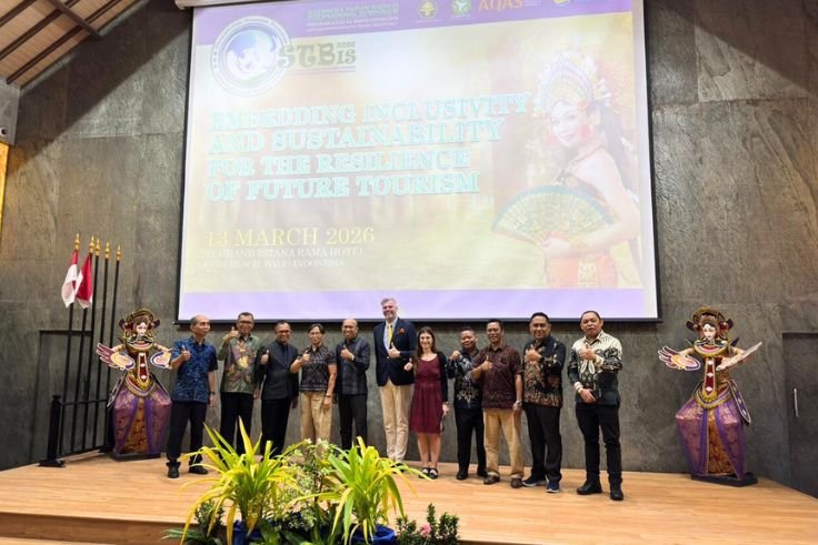Academics and tourism practitioners attend the STBis PNB 2026 International Symposium.