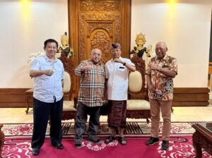 Gubernur Bali Wayan Koster menerima kunjungan anggota DPR RI Aboe Bakar Al-Habsyi dan I Wayan Sudirta di Jaya Sabha.