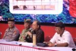 Gubernur Wayan Koster memimpin rapat persiapan transportasi IBTK 2026 di Wyata Graha Besakih.