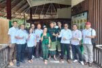Perwakilan ASITA Bali saat melakukan audiensi dengan manajemen Mandala Suci Wenara Wana di Ubud, Selasa (14/4).