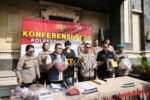 Konferensi pers di Mapolresta Denpasar, Kamis (23/4).