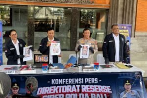 Polda Bali mengungkap jaringan judi online internasional di Benoa.
