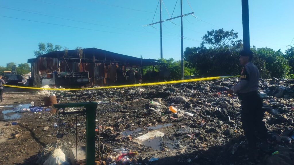 Kondisi di kawasan TPA Suwung pasca kebakaran 3 bedeng.