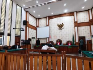 Terdakwa kasus penanaman ganja hidroponik menjalani sidang tuntutan di Pengadilan Negeri Denpasar, Selasa (19/5/2026).