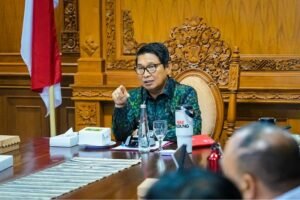 Adi Arnawa Evaluasi ‘Mantap Nak Badung’, Soroti Layanan Kesehatan Belum Maksimal.