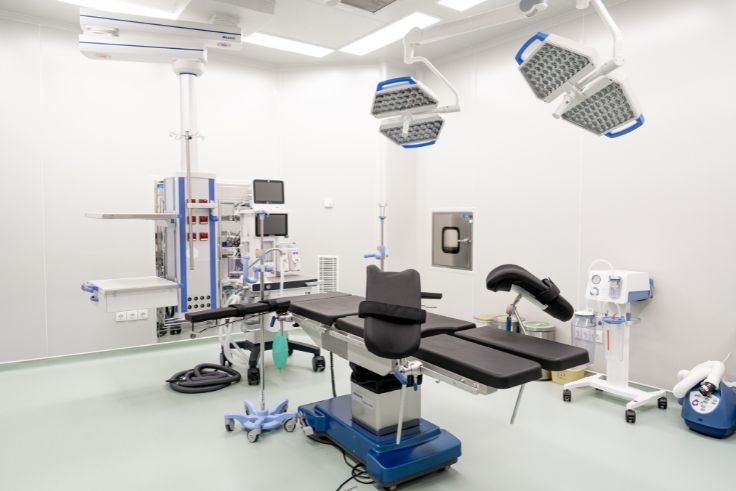 Advanced aesthetic and medical technology equipment showcased during the launch of The Solitaire.