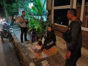 Gepeng yang mangkal di wilayah Ubud diamankan petugas Satpol PP Gianyar.