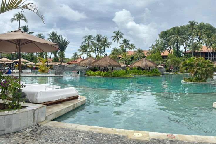 Main pool area.