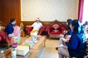 Bupati Badung, Adi Arnawa, saat menerima tim Sensus dari BPS Badung.