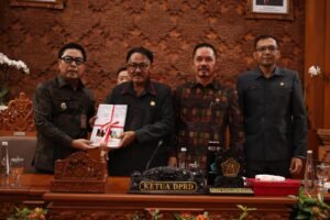 Pemkot Denpasar merancang Perda Kawasan Tanpa Rokok baru.