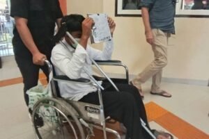 Terdakwa kasus budidaya ganja hidroponik, Nirul Rashim Abdoelrazak, usai menjalani sidang putusan di Pengadilan Negeri Denpasar.
