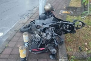 Kondisi motor Honda Vario yang ringsek.