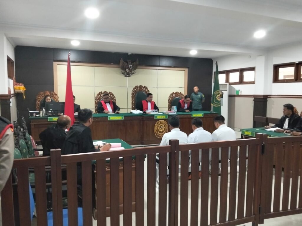 Sidang di PN Bangli, mengadili tiga terdakwa.