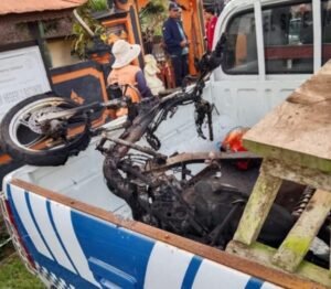 Motor pencuri ayam tinggal rangka.
