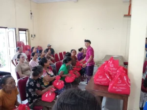 Upaya perbekel Sidatapa dalam mengelola desa.