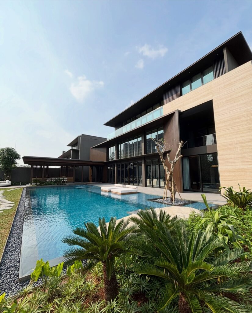Tampilan rumah mewah bagi ultra rich di Navara BSD City.