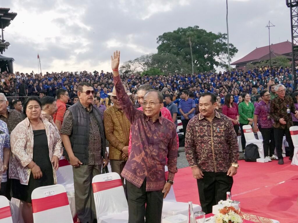 Gubernur Bali, Wayan Koster.