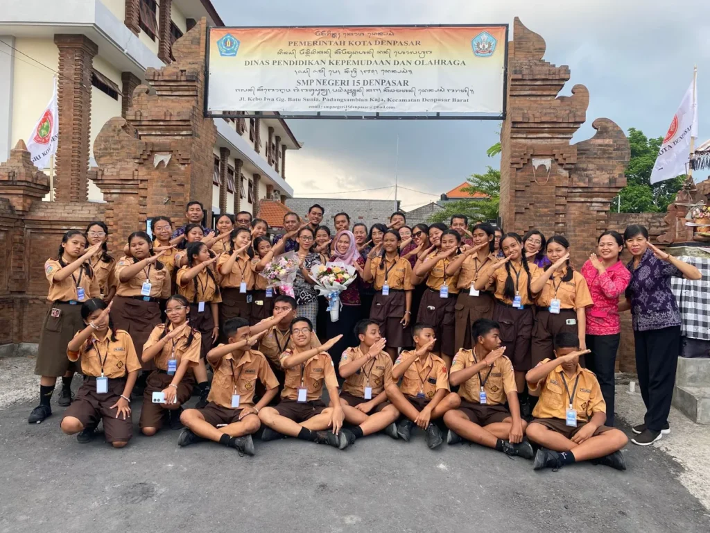SMPN 15 Denpasar.
