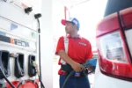 Pertamina turunkan harga Pertamax Series berbagai jenis.