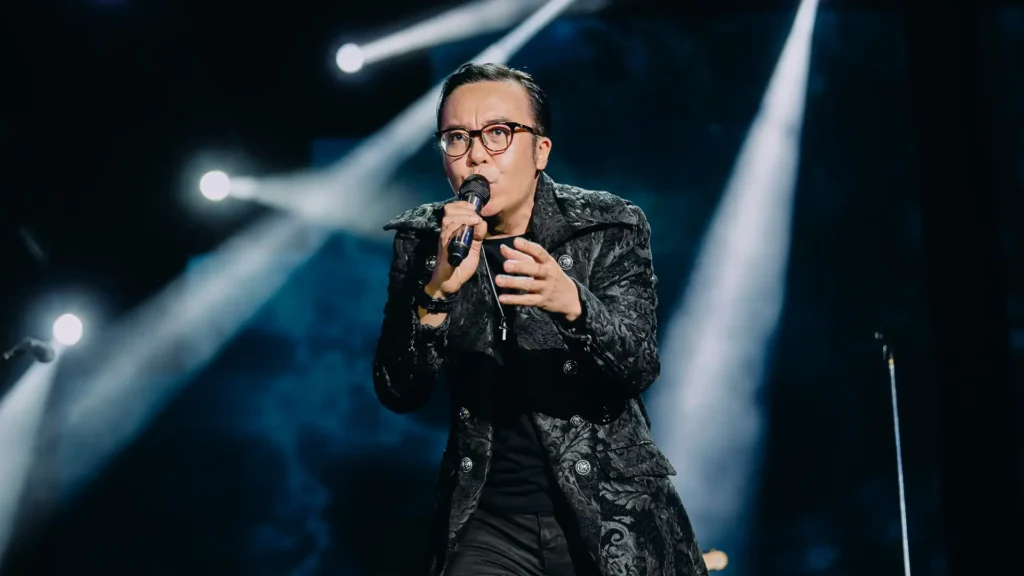 Ari Lasso pesawat Garuda GA604