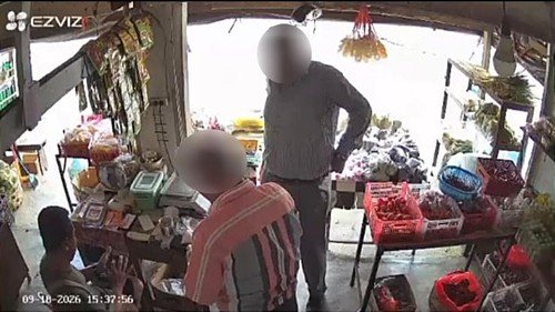 WNA curi uang pedagang Bajera