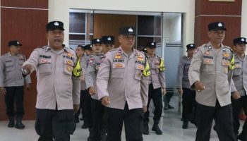 Lomba baris berbaris diikuti bhabinkamtibas di Klungkung.