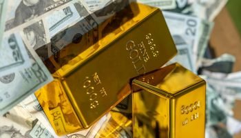 Ilustrasi emas dunia (sumber foto: Pexels)