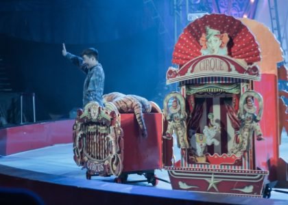 Pertunjukan terakhir Oriental Circus Indonesia pada tahun 2020 silam (sumber foto: https://marketing.co.id/)