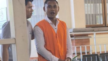 I Wayan Sudirta disidang di Pengadilan Negeri Denpasar.