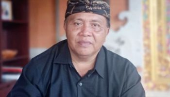 Jro Bendesa adat batuyang.