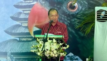 Gubernur Bali, Wayan Koster di Balai Konservasi Sumber Daya Alam (BKSDA) Bali, Senin (27/10. (Foto: Istimewa) Gubernur Bali, Wayan Koster di Balai Konservasi Sumber Daya Alam (BKSDA) Bali, Senin (27/10. (Foto: Istimewa)