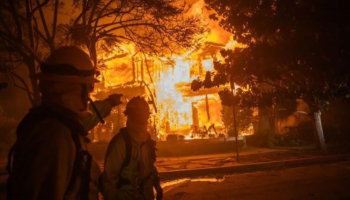 Kebakaran di Los Angeles.