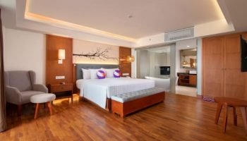 ChatGPT said:  Suasana kamar luas dan nyaman di FOX Jimbaran Beach Bali yang dirancang dengan sentuhan modern untuk pengalaman menginap terbaik. ChatGPT said: Suasana kamar luas dan nyaman di FOX Jimbaran Beach Bali yang dirancang dengan sentuhan modern untuk pengalaman menginap terbaik.